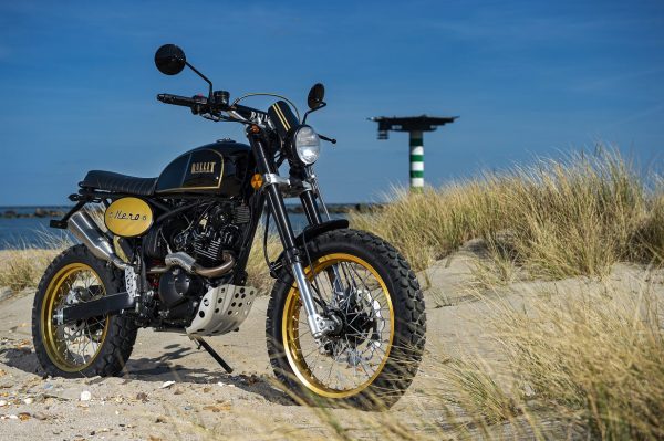 Bluroc Hero 125 125cc Black / Gold