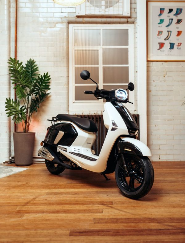 AJS Barletta 50 50cc Black / White