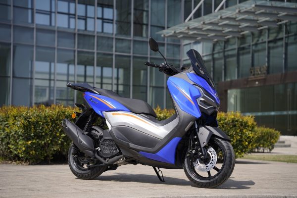 MGB AMAX 125 125cc Blue